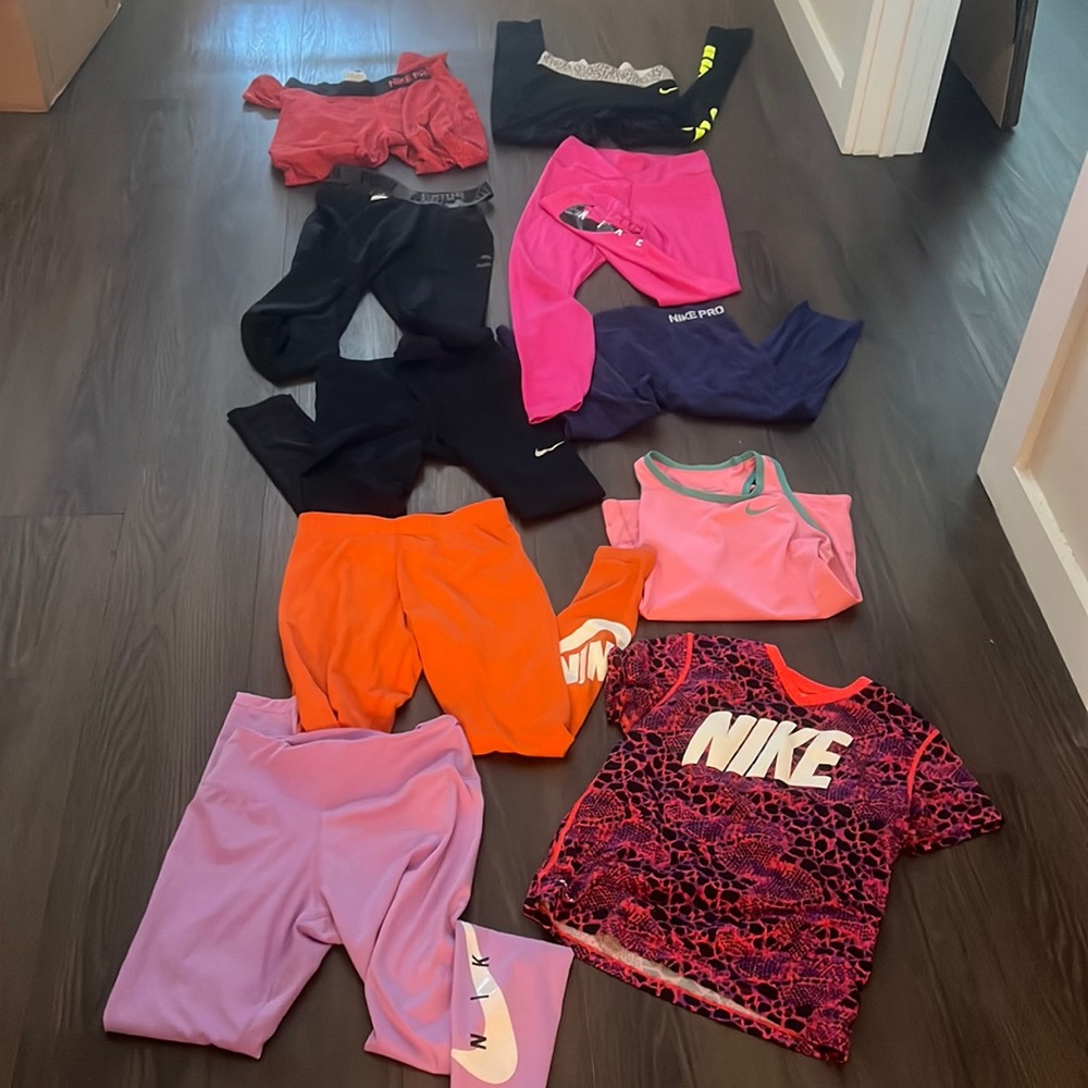 15 lot work out clothes / MOSTLY NIKE 1 item puma 2 items Adidas